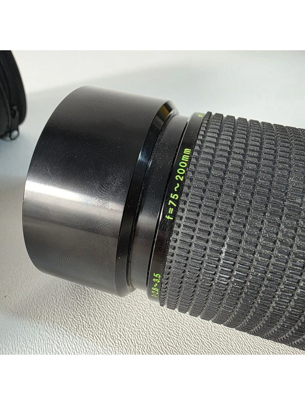 Quantaray 75-200mm /f2.8-3.5 Macro Zoom Lens for Canon W/Case No Caps